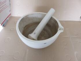 60331 Coorstek 60313 Ceramic Mortar With Pouring Lip 4000ml Capacity Includes Pestle