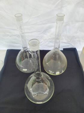 5640-2l Corning Pyrex #5640-2l 2000ml Class A Volumetric Flask Lot Of 3 1- Kimax