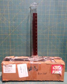 Dla40091ab616 Kimax 250ml Glass Graduated Cylinder With Bumper Guard 13 Inch Tall 1.42 Id