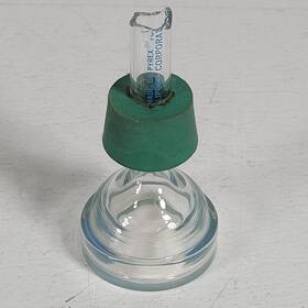 93710-47 Millipore Chipped Glass Base And Stopper Vacuum Filtration Apparatus