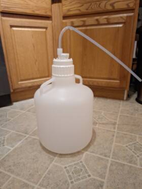 2210-0040 Nalgene 4 Gallon/15 Liter Ldpe Carboy. With Filling/venting Closure. No Spigot