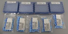 C4011-52b National Scientific Supply C4011-5 Target Snapits Lot Of 400 Tubes And 500 Lids