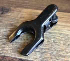 No-28 Thomas Pinch Clamp #28 Quality Lab Item