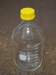 Pyrex No 1395 2000ML GL45 Round Media Storage Bottle Flask Culture Lab #8 Chip. Fixed Price $13.77.