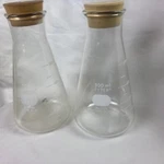 Pair Of Pyrex 500ML Flasks 5100 NO.10 Great Condition With Stoppers. Fixed Price $30.00.