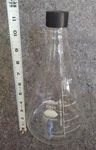 Kimax Glass 2000ML Graduated Erlenmeyer Culture Flask Beaker W/ Screw Cap #26505. Fixed Price $39.99.
