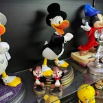 Disney Master Craft Tuxedo Donald Duck (with Chip 'n Dale) Table Top Statue. Fixed Price $343.85.