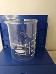 Vwr Glass 600ML Heavy-duty Graduated Beaker Pour Spout 10536-402. Fixed Price $17.99.