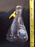 Kimble Kimax 27065 250ML Heavy Wall Filter Flask Detachable Plastic Side Arm. Fixed Price $9.99.