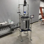 R100H Non-jacketed 100L Glass Reactor With 200 Heating. Fixed Price $11000.00.