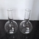 2 Pyrex Lab Glass 500ML Flask Beaker Boiling Distilling Vintage Corning Usa. Fixed Price $20.00.
